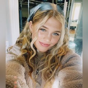 Meet your Posher, Emilyn